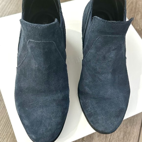 Me Too Navy Suede Ankle Boots - Sz 9 - Picture 2 of 3